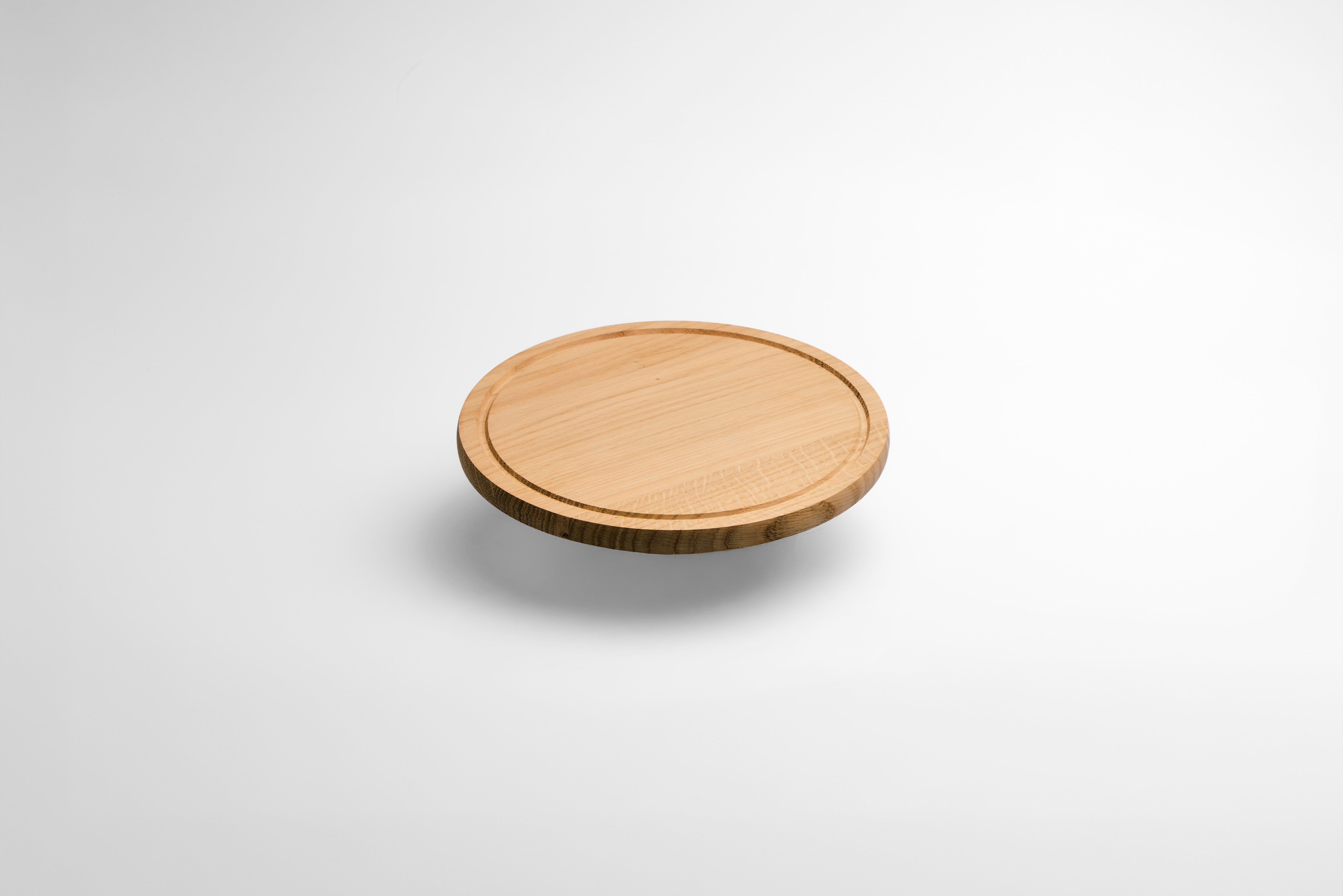 Small (26cm) Round Natur Oak Cutting Board with Groove