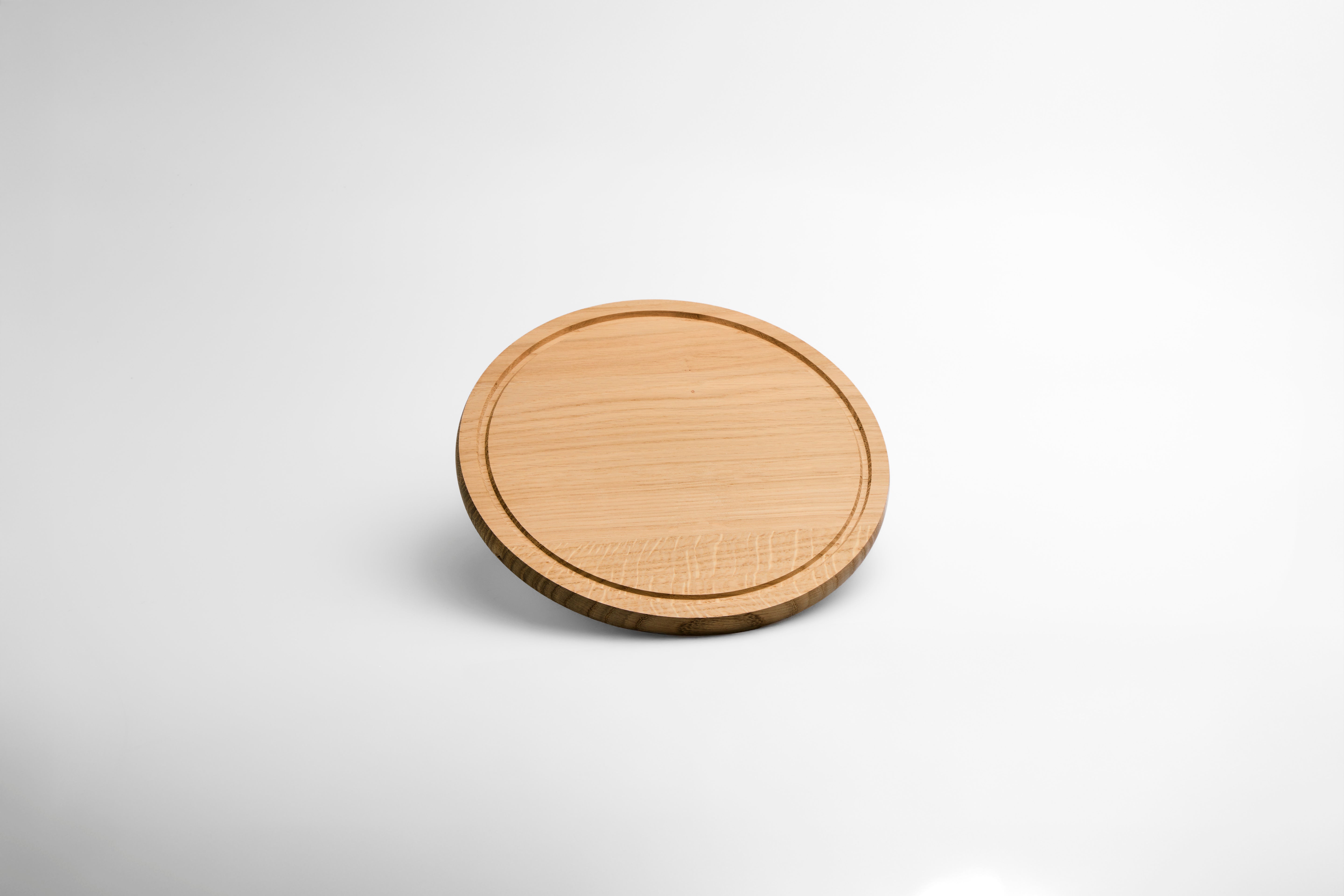 Small (26cm) Round Natur Oak Cutting Board with Groove