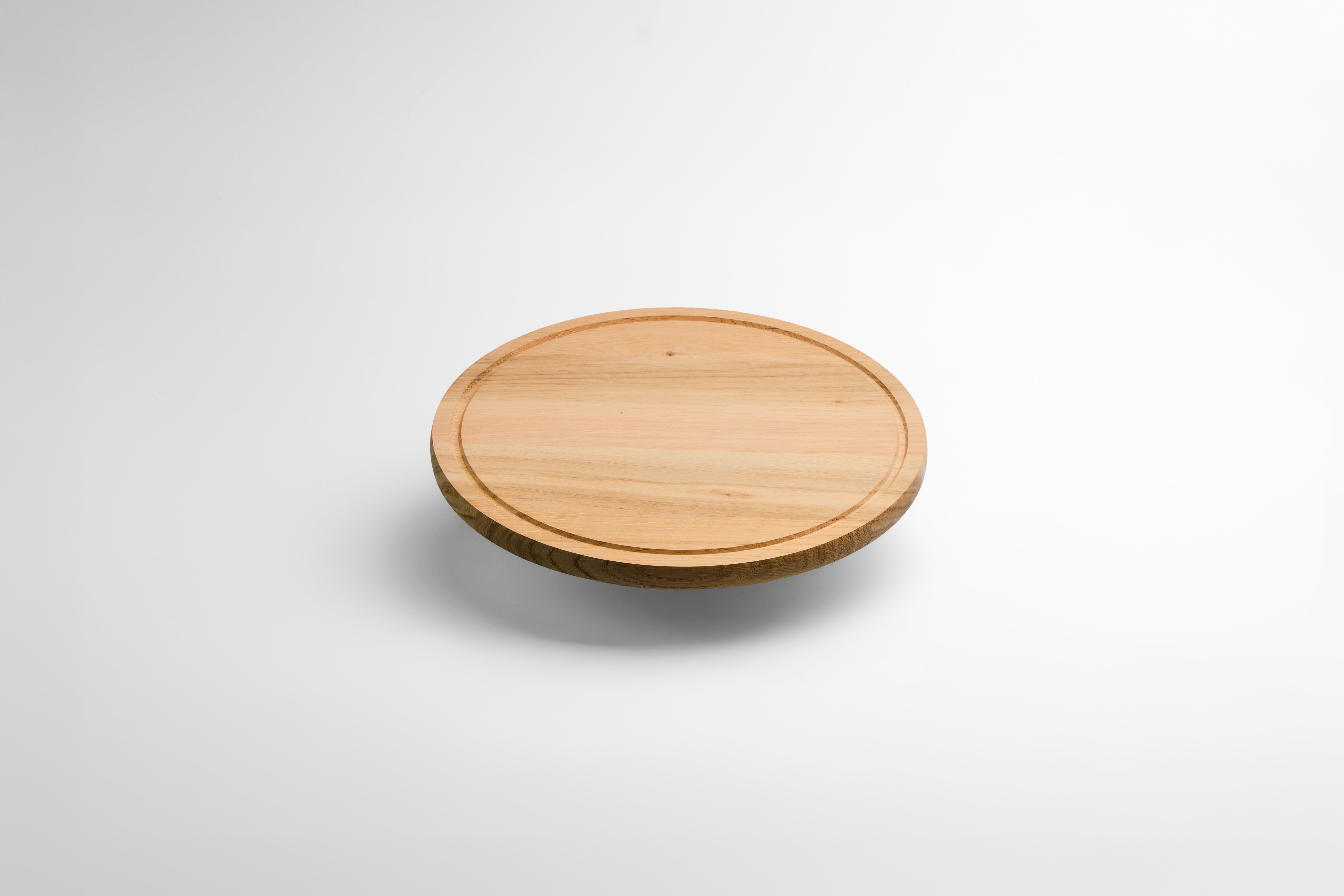 Medium (30cm) Round Natur Oak Cutting Board with Groove