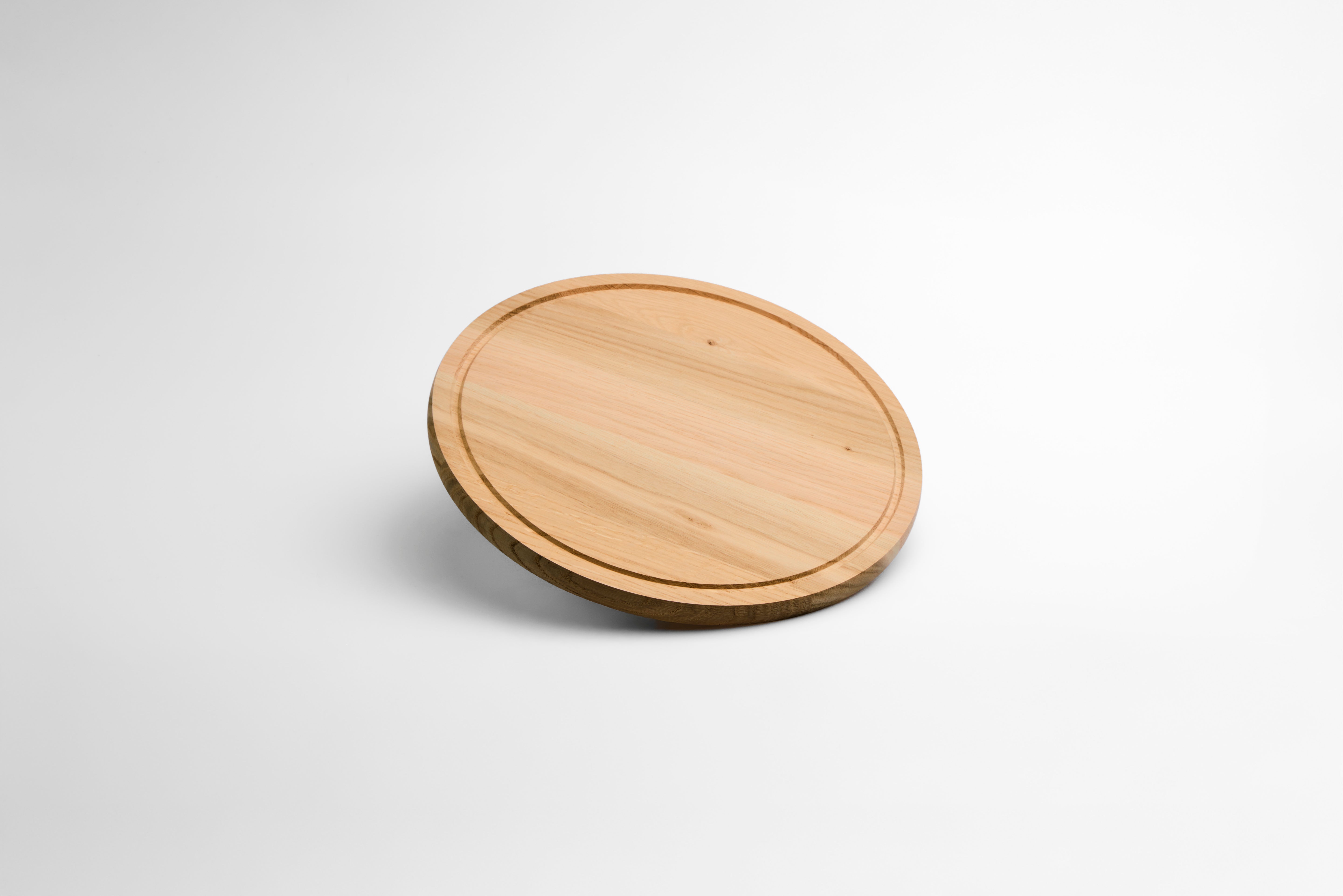 Medium (30cm) Round Natur Oak Cutting Board with Groove