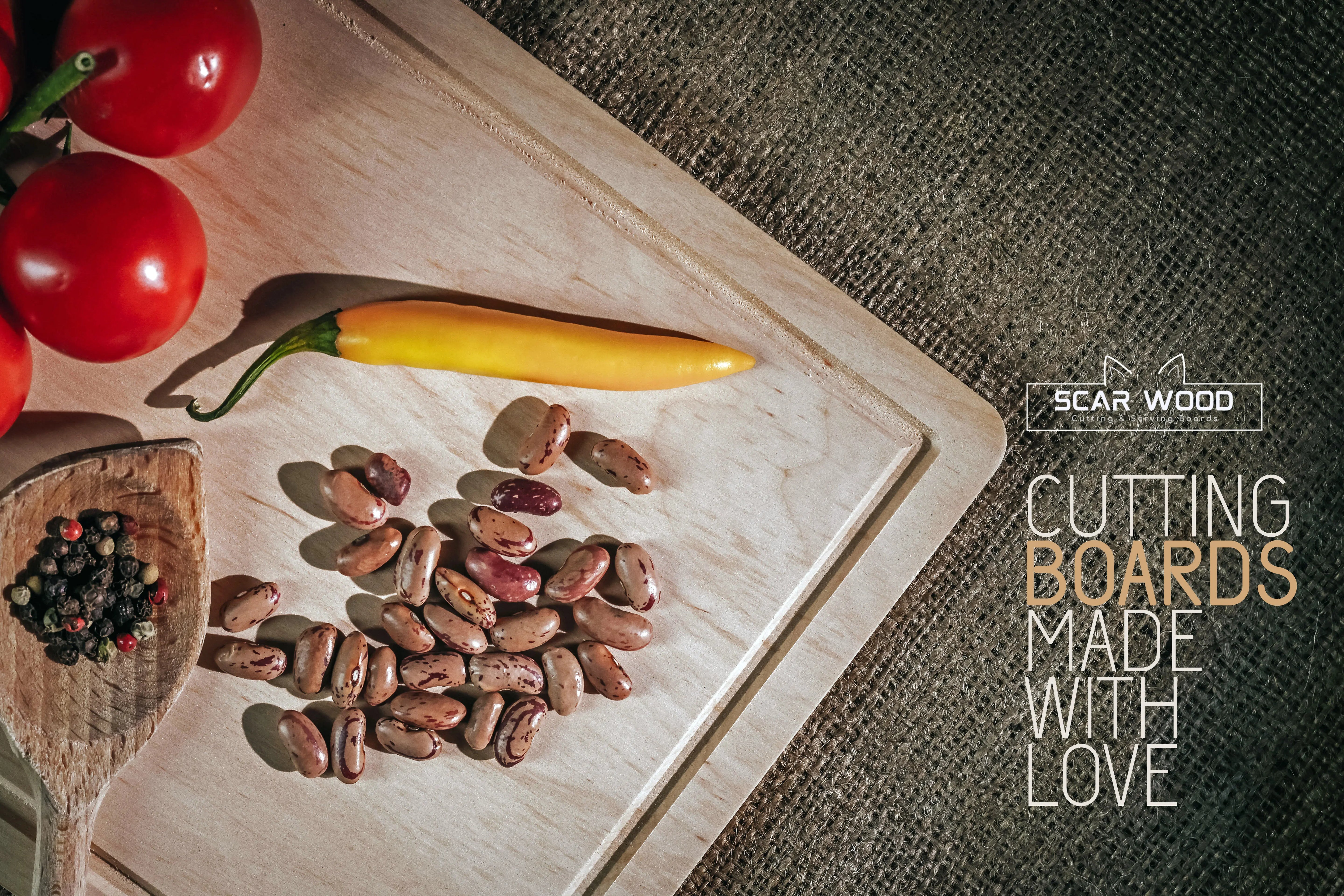 Medium (30x20x2) Rectangular Alder Cutting Board with Groove