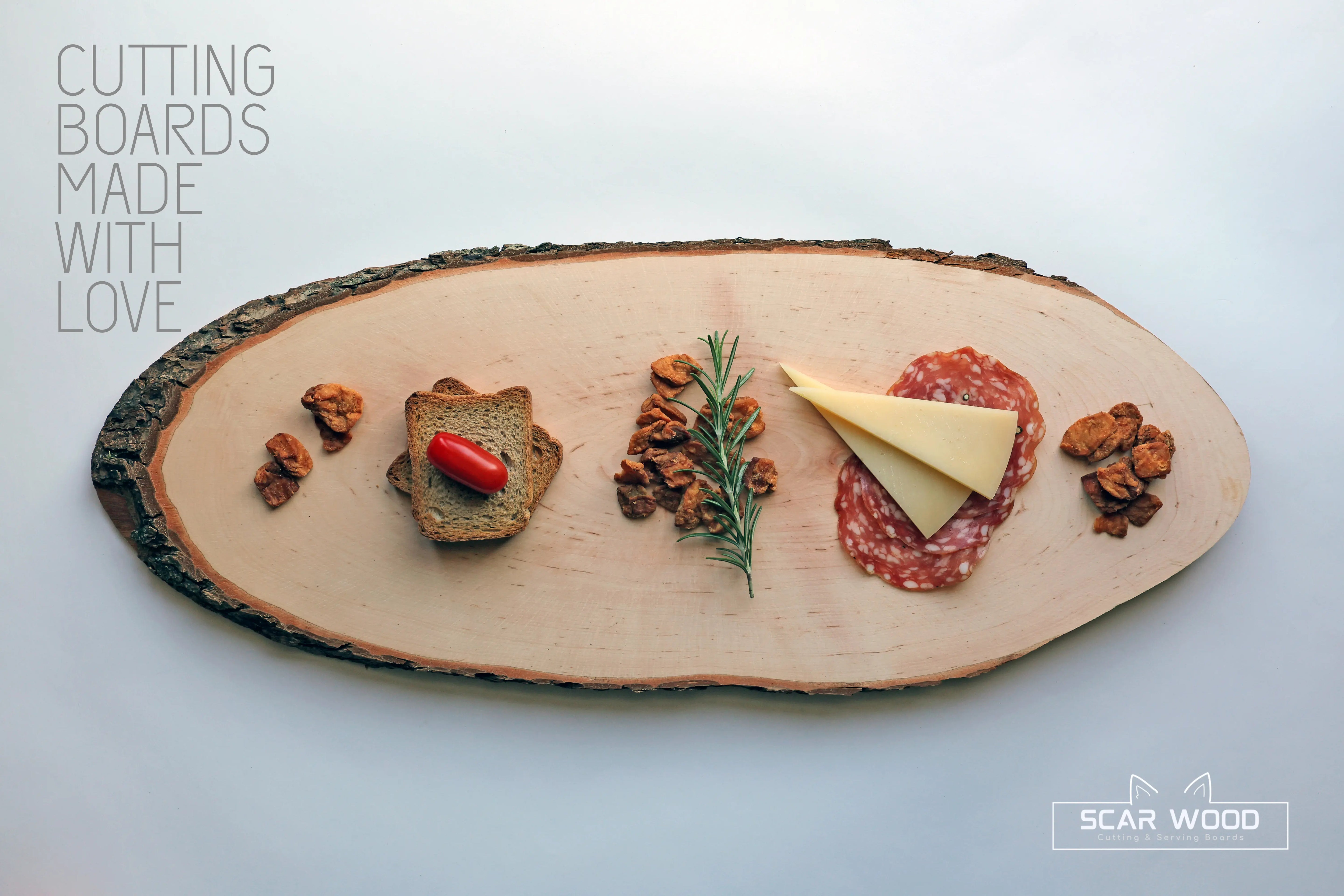 Large (56–65cm) Oval Natur Alder Serving Board