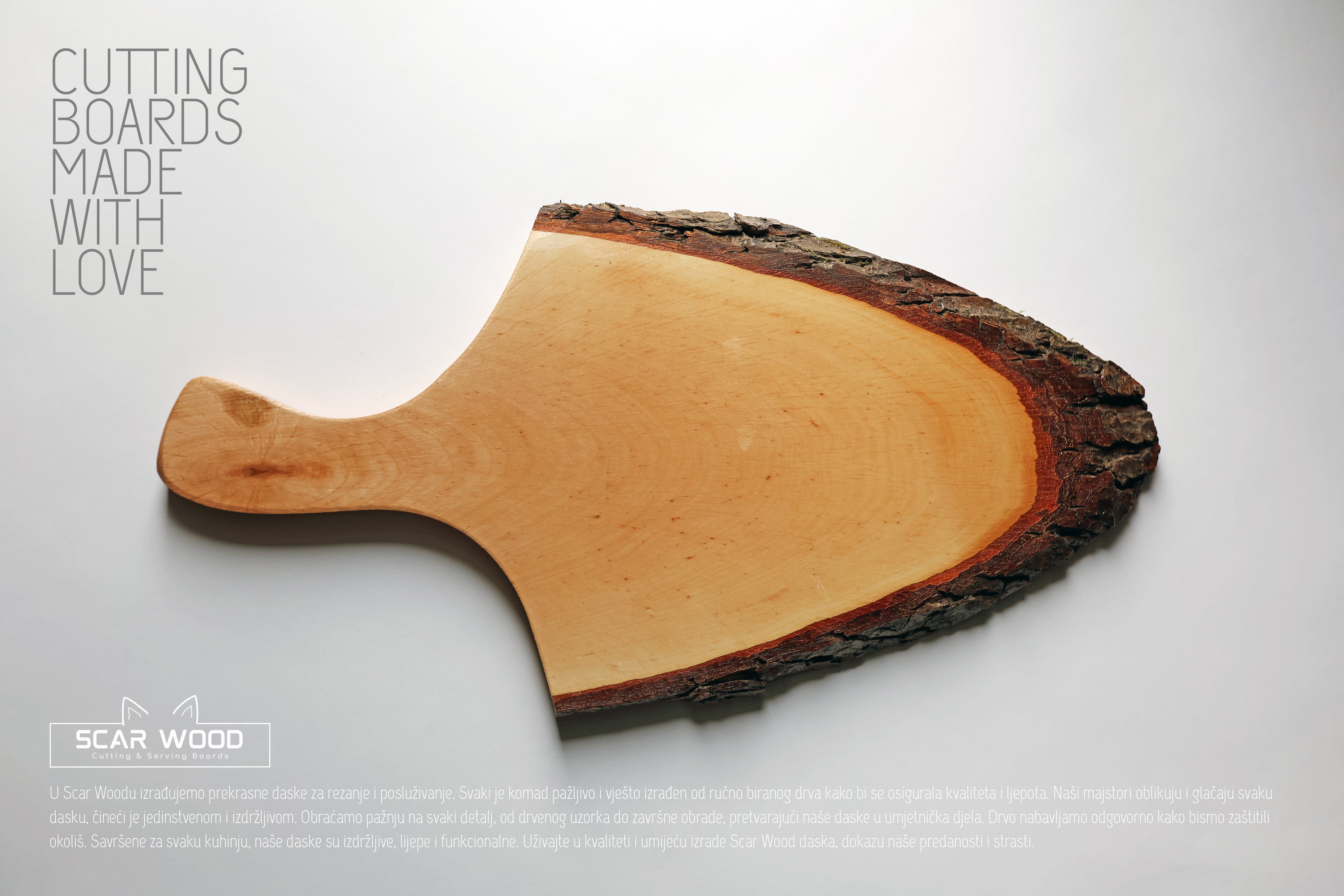 Cutting Board with Bark - FSC® Lacquered Alder 43-50 cm