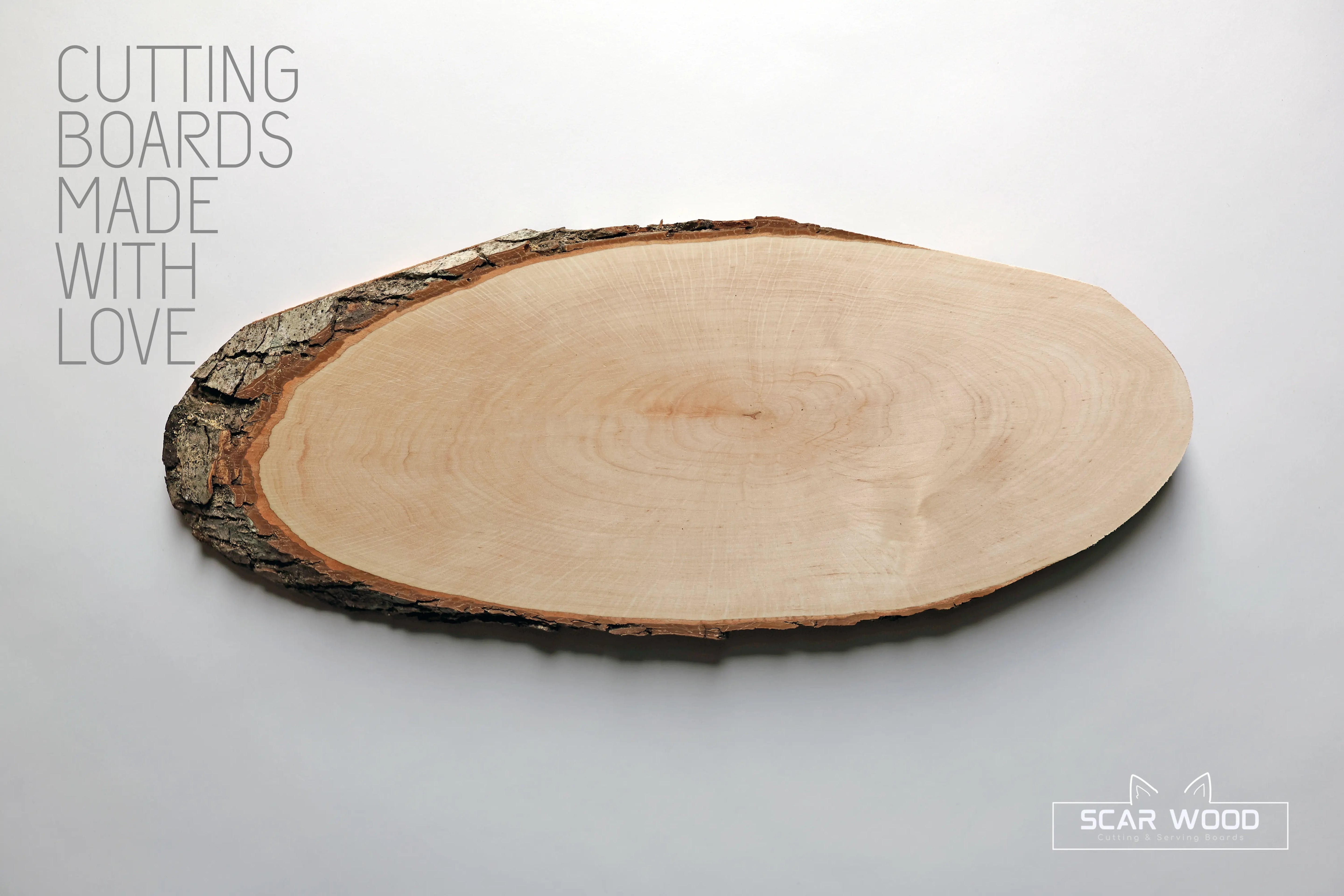 Oval Serving Board with Bark - FSC® Natur Alder 20-23 cm